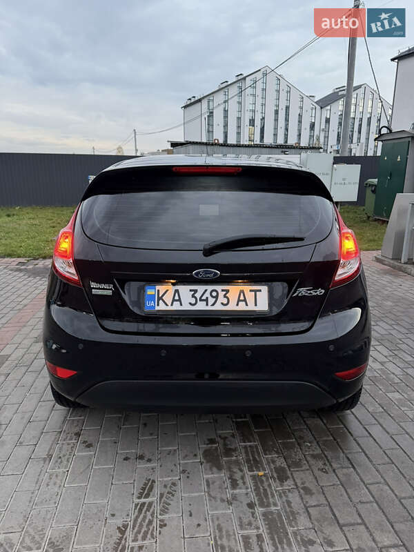Хэтчбек Ford Fiesta 2016 в Киеве фото 4 Хэтчбек Ford Fiesta 2016 в Киеве