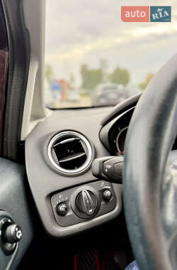 Хэтчбек Ford Fiesta 2011 в 