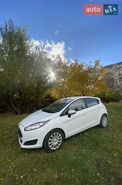 Хэтчбек Ford Fiesta 2017 в 