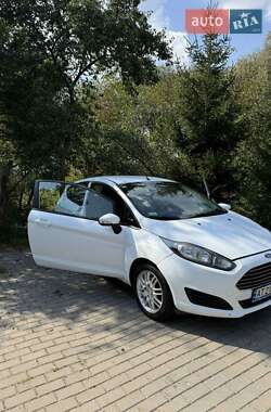 Хэтчбек Ford Fiesta 2013 в 