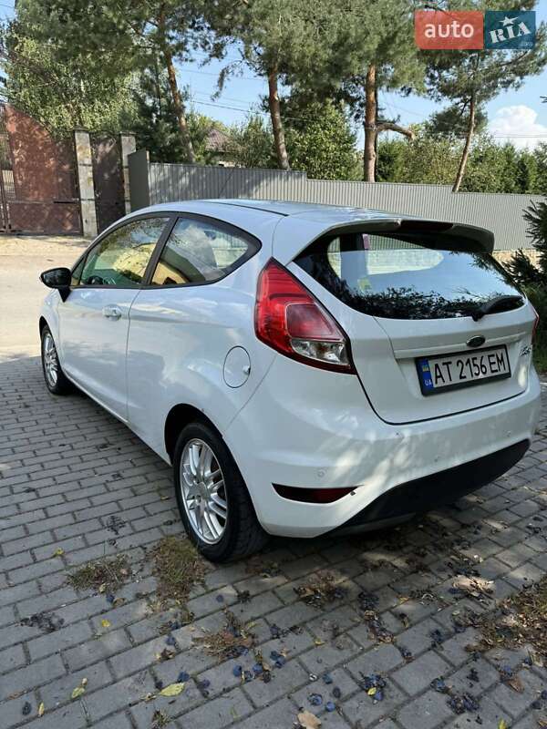 Хэтчбек Ford Fiesta 2013 в Ивано-Франковске фото 3 Хэтчбек Ford Fiesta 2013 в Ивано-Франковске