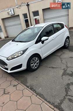 Хэтчбек Ford Fiesta 2014 в Одессе