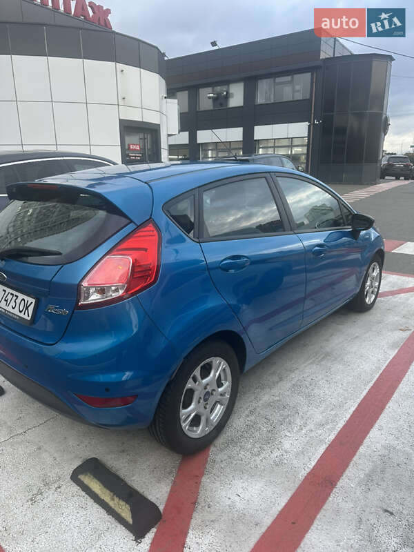 Хэтчбек Ford Fiesta 2016 в Киеве фото 3 Хэтчбек Ford Fiesta 2016 в Киеве