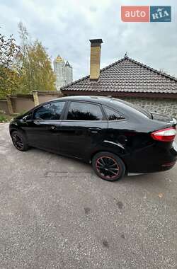 Седан Ford Fiesta 2019 в 