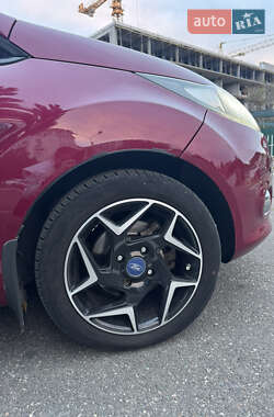 Хэтчбек Ford Fiesta 2011 в 