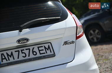 Хэтчбек Ford Fiesta 2017 в 