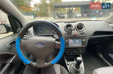 Хэтчбек Ford Fiesta 2007 в  фото 11 Хэтчбек Ford Fiesta 2007 в