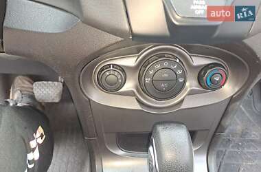 Седан Ford Fiesta 2017 в 
