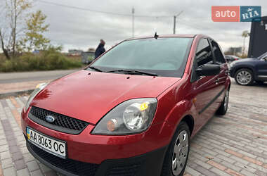 Хэтчбек Ford Fiesta 2008 в 