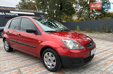 Хэтчбек Ford Fiesta 2008 в 