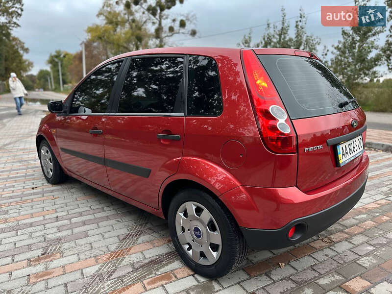 Хетчбек Ford Fiesta 2008 в Білій Церкві