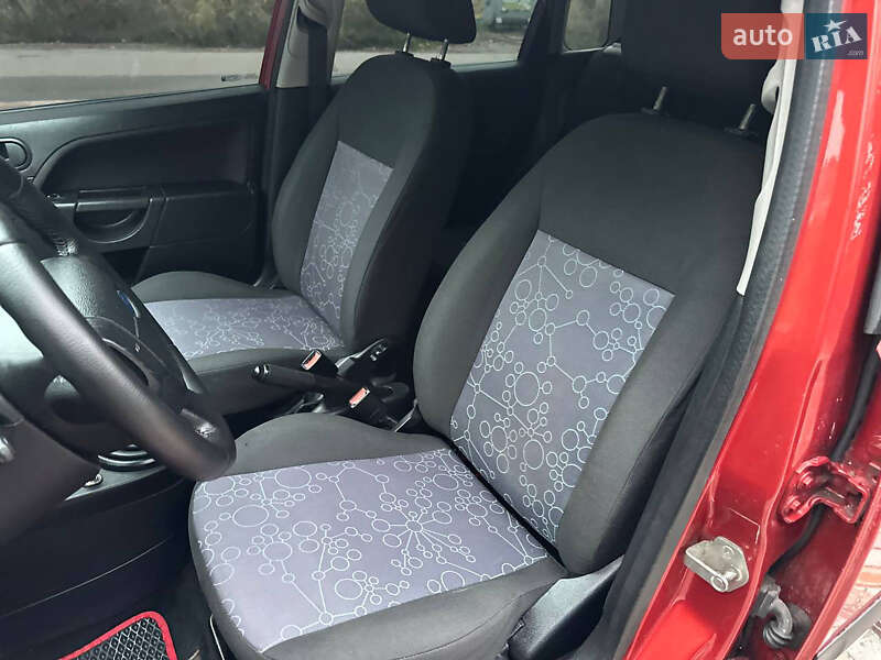 Хетчбек Ford Fiesta 2008 в Білій Церкві