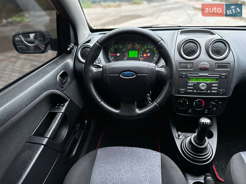 Хетчбек Ford Fiesta 2008 в Білій Церкві