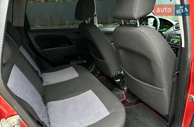 Хэтчбек Ford Fiesta 2008 в 