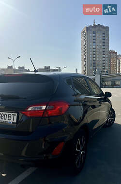 Хетчбек Ford Fiesta 2018 в  фото 13 Хетчбек Ford Fiesta 2018 в