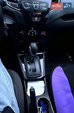 Хетчбек Ford Fiesta 2013 в  фото 5 Хетчбек Ford Fiesta 2013 в