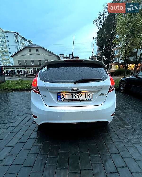 Хетчбек Ford Fiesta 2013 в Івано-Франківську фото 9 Хетчбек Ford Fiesta 2013 в Івано-Франківську