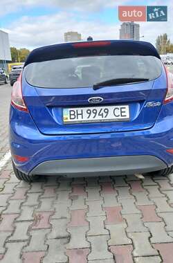 Хэтчбек Ford Fiesta 2014 в 