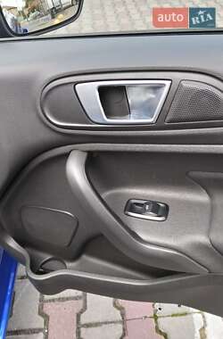 Хэтчбек Ford Fiesta 2014 в 