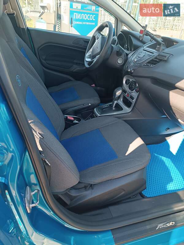 Хэтчбек Ford Fiesta 2016 в Львове фото 6 Хэтчбек Ford Fiesta 2016 в Львове
