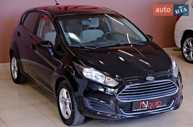 Хэтчбек Ford Fiesta 2018 в 