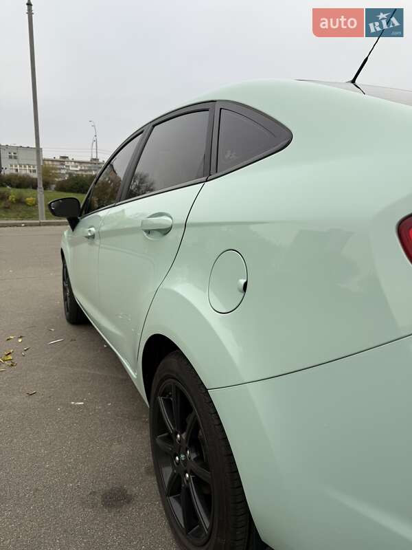 Седан Ford Fiesta 2017 в Києві фото 7 Седан Ford Fiesta 2017 в Києві