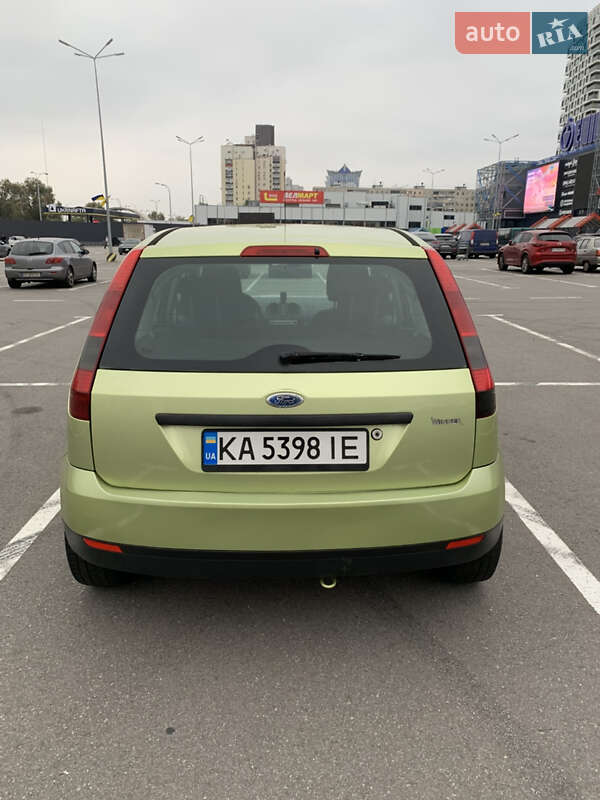 Хетчбек Ford Fiesta 2005 в Києві