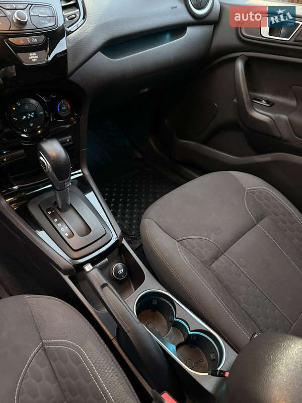 Хэтчбек Ford Fiesta 2013 в Каменском фото 7 Хэтчбек Ford Fiesta 2013 в Каменском
