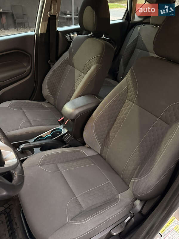 Хэтчбек Ford Fiesta 2013 в Каменском фото 8 Хэтчбек Ford Fiesta 2013 в Каменском