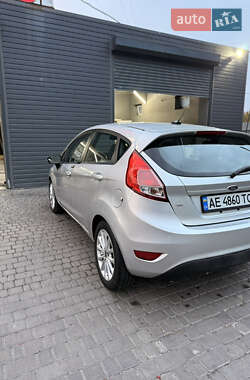 Хетчбек Ford Fiesta 2013 в  фото 13 Хетчбек Ford Fiesta 2013 в