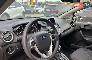 Хетчбек Ford Fiesta 2017 в  фото 10 Хетчбек Ford Fiesta 2017 в