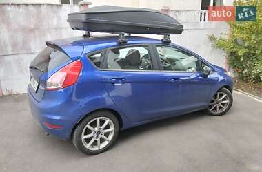 Хэтчбек Ford Fiesta 2014 в 