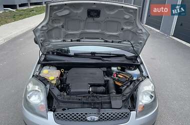 Хетчбек Ford Fiesta 2007 в  фото 6 Хетчбек Ford Fiesta 2007 в
