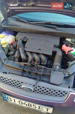 Хэтчбек Ford Fiesta 2006 в  фото 8 Хэтчбек Ford Fiesta 2006 в