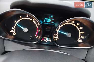 Хетчбек Ford Fiesta 2016 в 