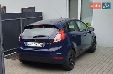 Хетчбек Ford Fiesta 2016 в 