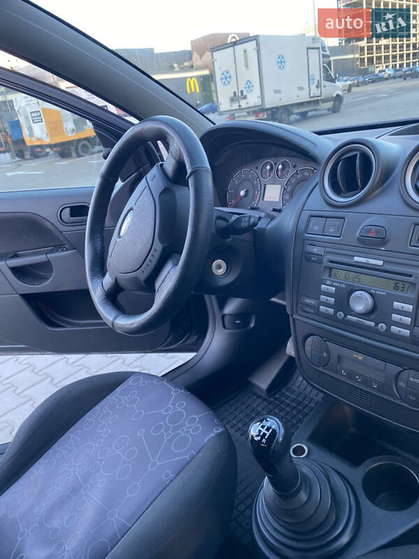 Хетчбек Ford Fiesta 2007 в Києві фото 13 Хетчбек Ford Fiesta 2007 в Києві