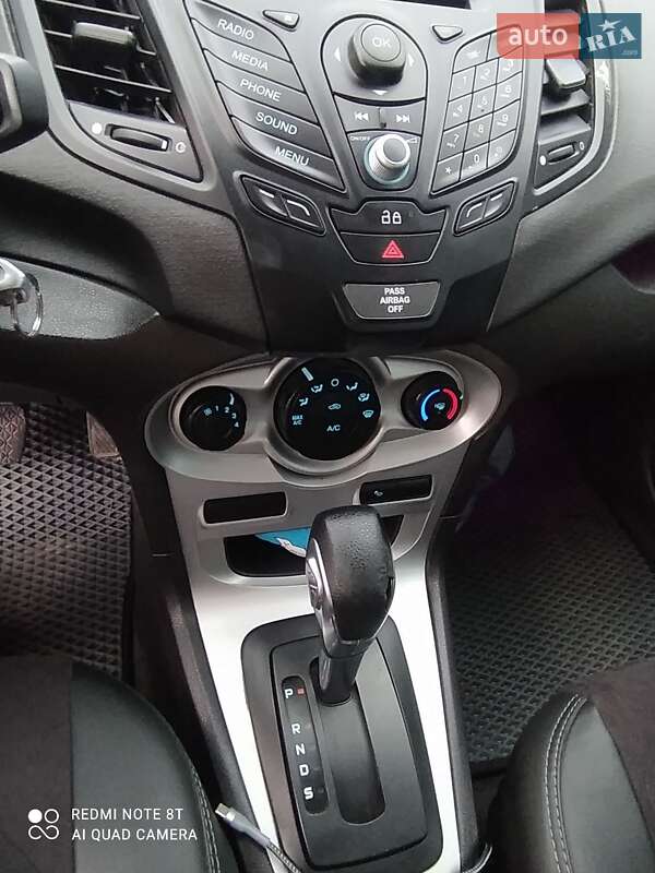 Седан Ford Fiesta 2014 в Хмельницькому