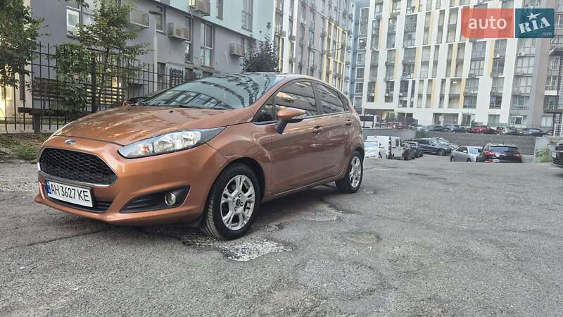 Хэтчбек Ford Fiesta 2016 в Киеве фото 4 Хэтчбек Ford Fiesta 2016 в Киеве