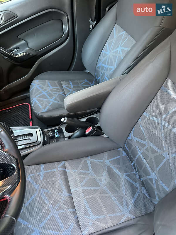 Хетчбек Ford Fiesta 2012 в Вінниці фото 6 Хетчбек Ford Fiesta 2012 в Вінниці