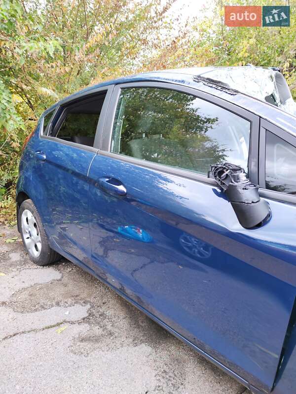 Хетчбек Ford Fiesta 2016 в Запоріжжі