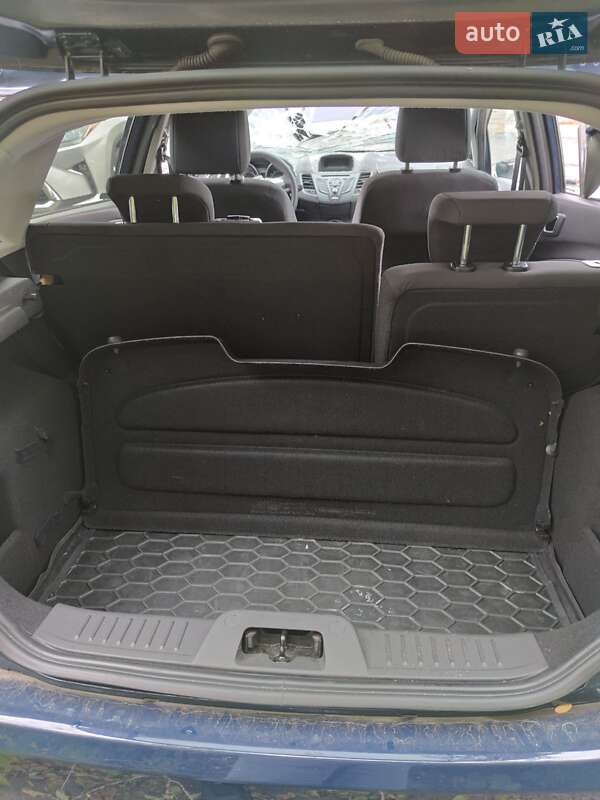 Хетчбек Ford Fiesta 2016 в Запоріжжі