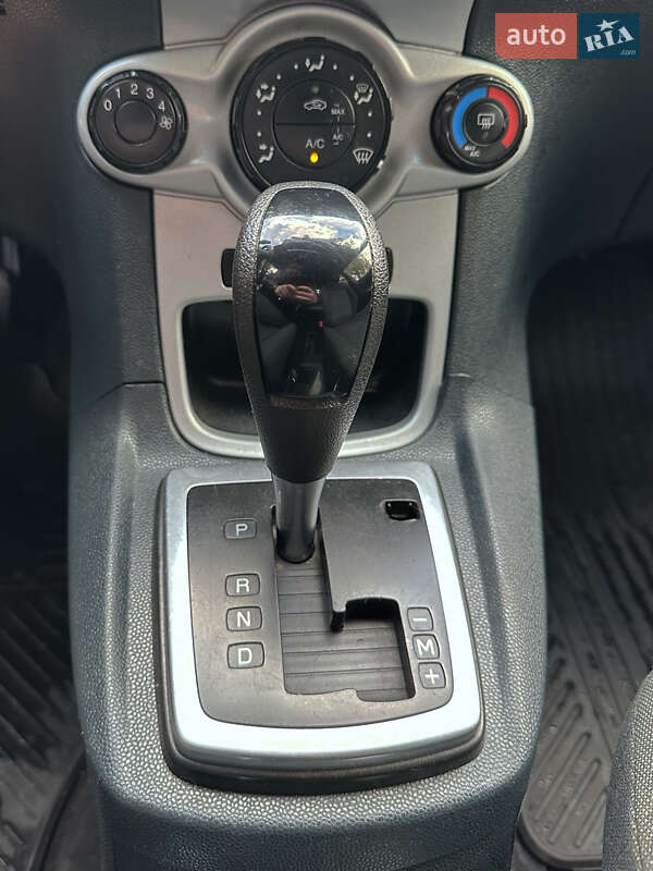 Хэтчбек Ford Fiesta 2011 в Львове фото 21 Хэтчбек Ford Fiesta 2011 в Львове