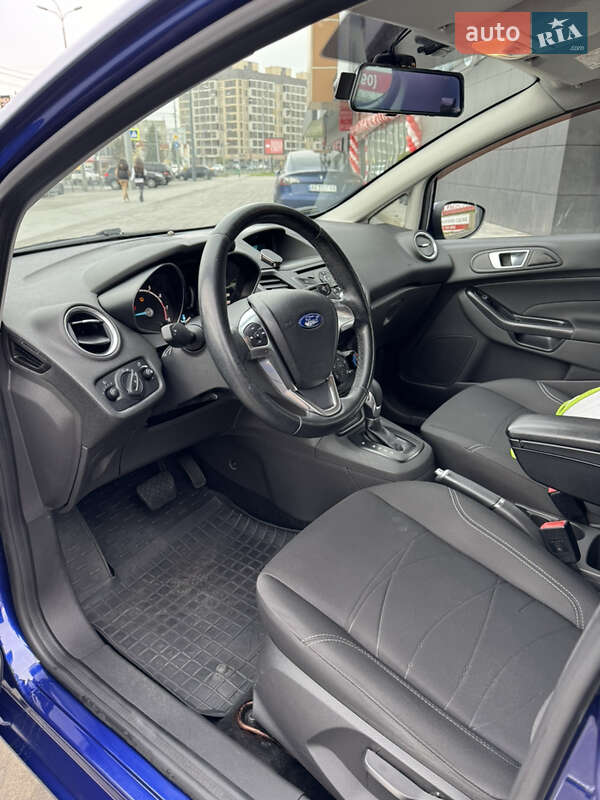 Хетчбек Ford Fiesta 2016 в Харкові