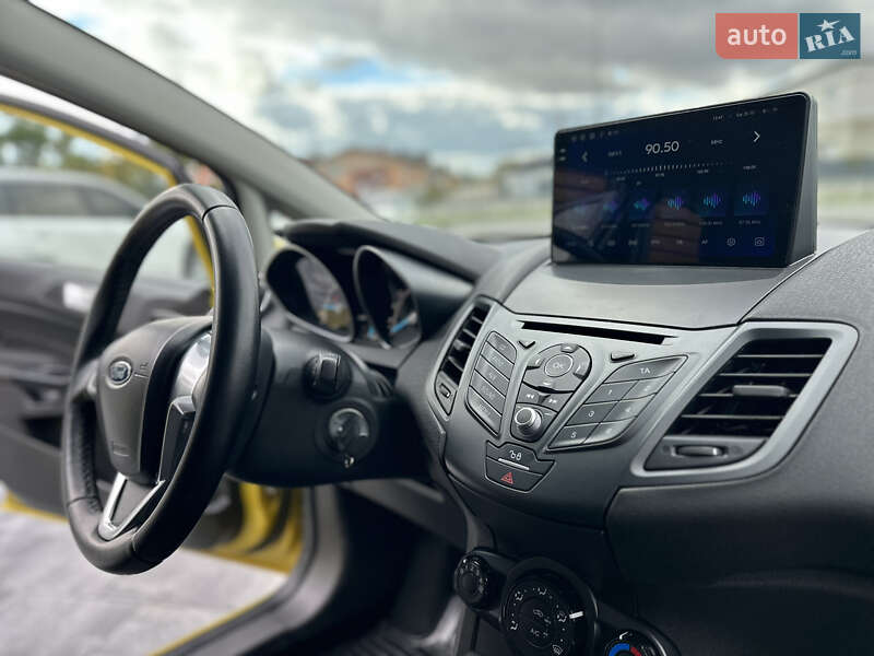 Хетчбек Ford Fiesta 2015 в Вінниці фото 53 Хетчбек Ford Fiesta 2015 в Вінниці