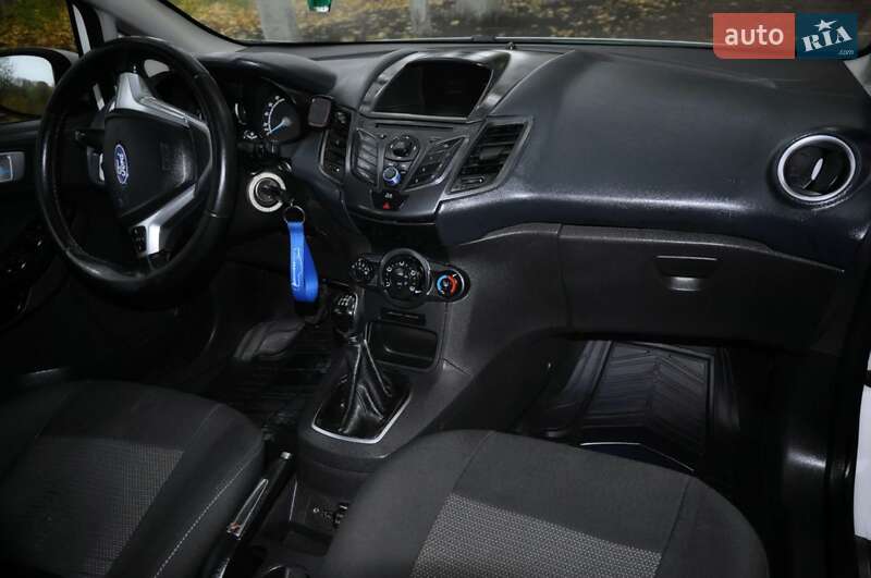 Хэтчбек Ford Fiesta 2013 в Полтаве фото 16 Хэтчбек Ford Fiesta 2013 в Полтаве