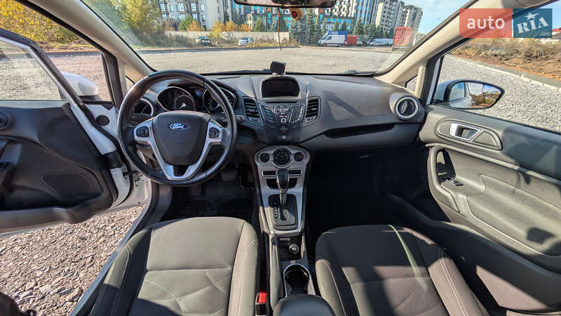 Седан Ford Fiesta 2015 в Києві фото 11 Седан Ford Fiesta 2015 в Києві