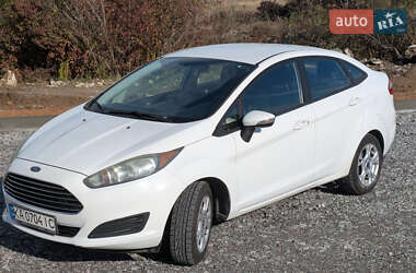 Седан Ford Fiesta 2015 в Софиевской Борщаговке