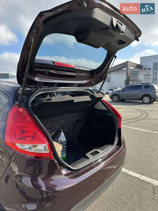 Хетчбек Ford Fiesta 2011 в Києві фото 7 Хетчбек Ford Fiesta 2011 в Києві
