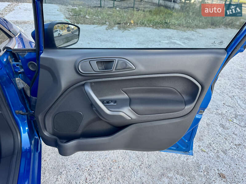Хэтчбек Ford Fiesta 2018 в Киеве фото 26 Хэтчбек Ford Fiesta 2018 в Киеве
